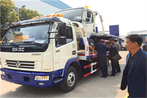 迎江汽车道路救援拖车价格